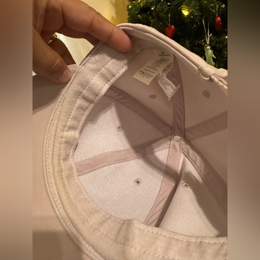 LULULEMON lilac/ pink hat - Picture 7 of 7